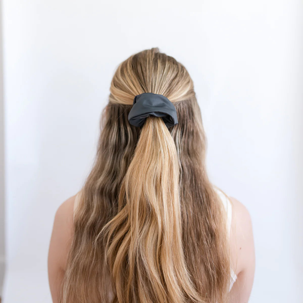 Eclipse scrunchie - Graphite